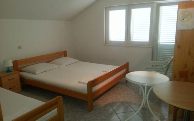 Apartment Vido - 150 m from beach: A2 Trpanj, Peljesac peninsula