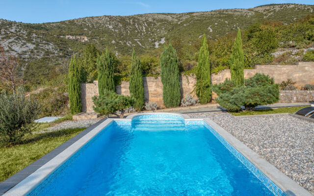 Three-Bedroom Holiday Home in Senj