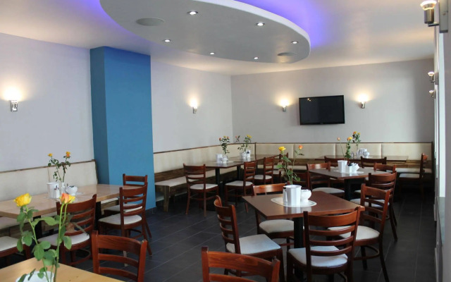 City Lounge Hotel