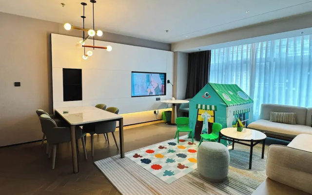 Holiday Inn  & Suites Qingdao Jinshui by IHG
