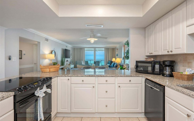 Shoreline Towers 3084 2 Bedroom Condo