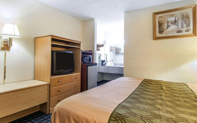 Econo Lodge Chattanooga Northeast - Ooltewah