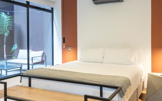 w Lovely 2BR w Balcony n AC in Laureles