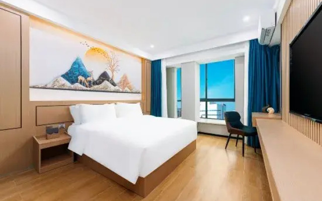 Yeste International Hotel (Baisha County Government)