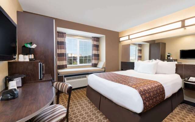 Microtel Inn & Suites by Wyndham Dickinson