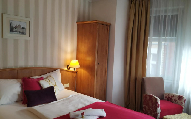 Hotel Stare Miasto Old Town