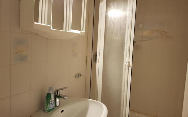 2 Zi-Appartment mit Gartennutzung