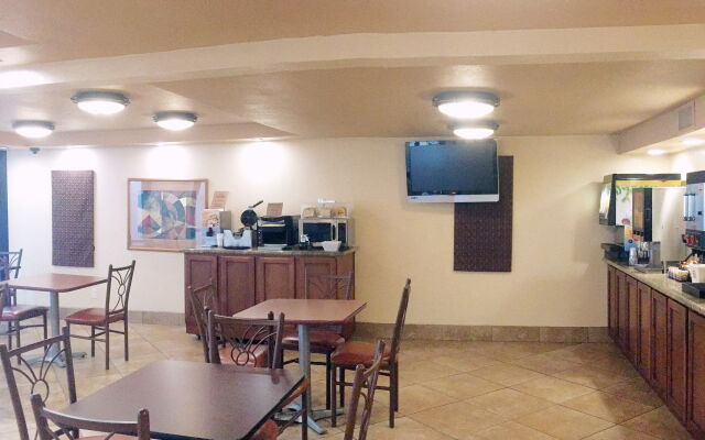 Ramada by Wyndham Mesa Downtown