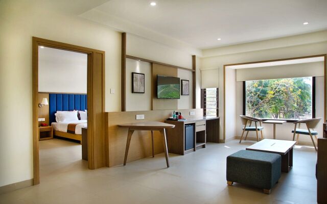Purple Cloud Hotel
