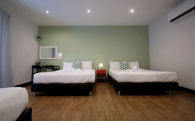 Resort V - MRT Huai Khwang