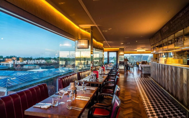 The Varsity Hotel & Spa