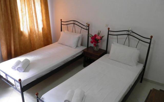 Delphi Hotel
