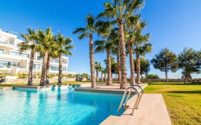 Las Colinas Golf & Country Club Residences