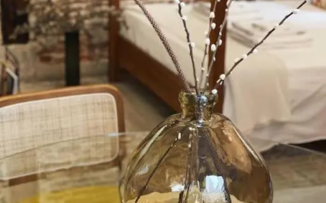 Opera Suite Carmen Studio near Royal Palace