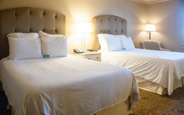 Dauphine Orleans Hotel