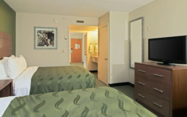 Quality Suites Lake Wright - Norfolk Airport