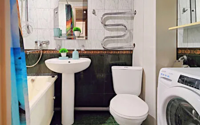 Cozy day apartment on the street 142 Osipenko street
