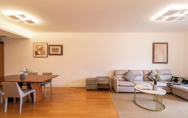 Tyms Family 2BR 1BA Apt Xujiahui Center