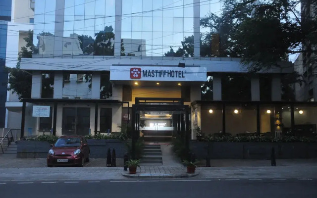 i145 Hotel
