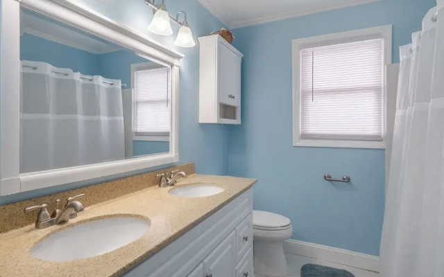 Bear's Den by Topsail Realty