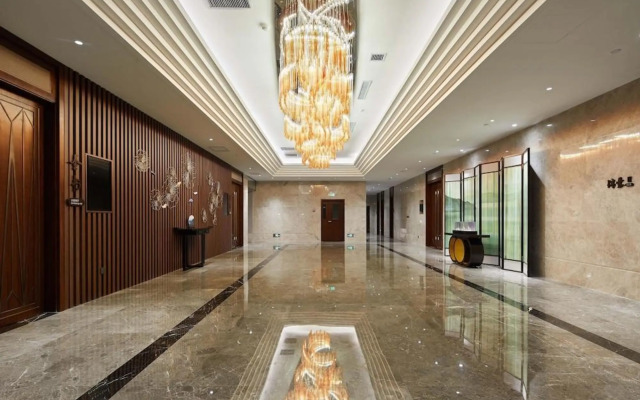 Fu Rong Ge Hotel
