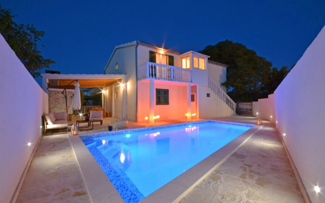 Villa Mr.H
