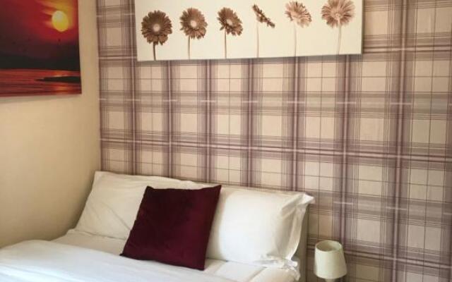 Rosewood lodgings