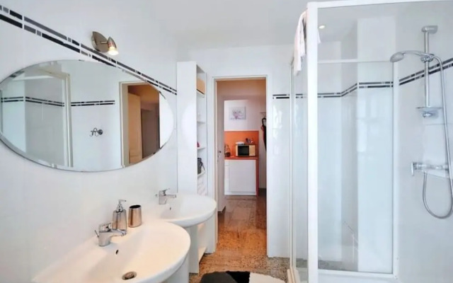 Apartment With a Balcony Very Close to the Beach