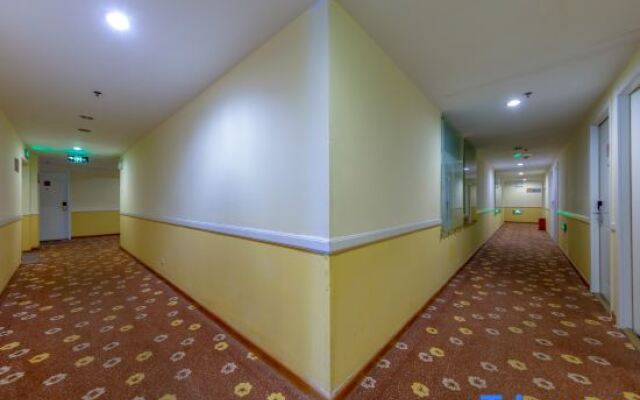 Home Inn Zhenjiang Zhongshan Bridge