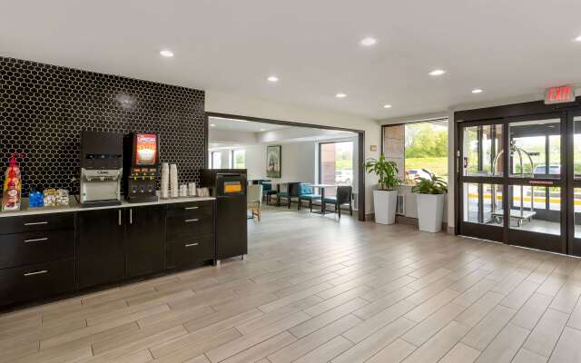 La Quinta Inn & Suites by Wyndham Des Moines West Clive