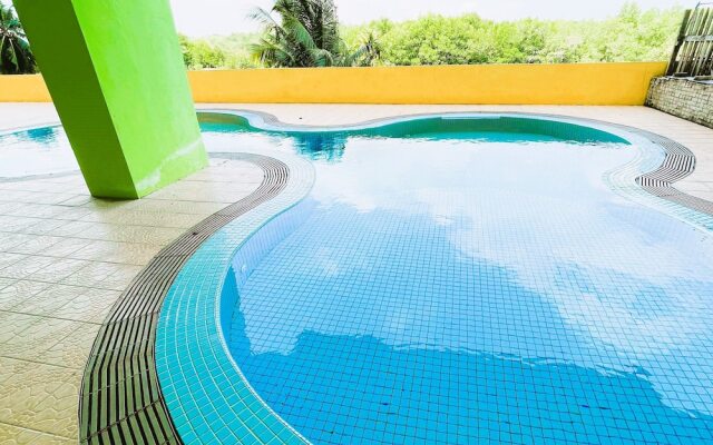 Dindings Pantai Desair Apartment By DPD