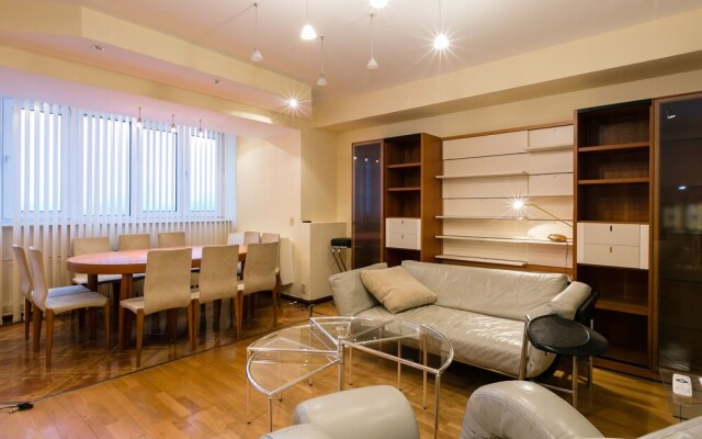 Maxrealty24 Slavyanskiy Bulvar Apartments