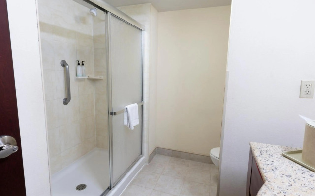 Hampton Inn by Hilton Guadalajara-Aeropuerto