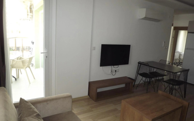 Opus Aparthotel