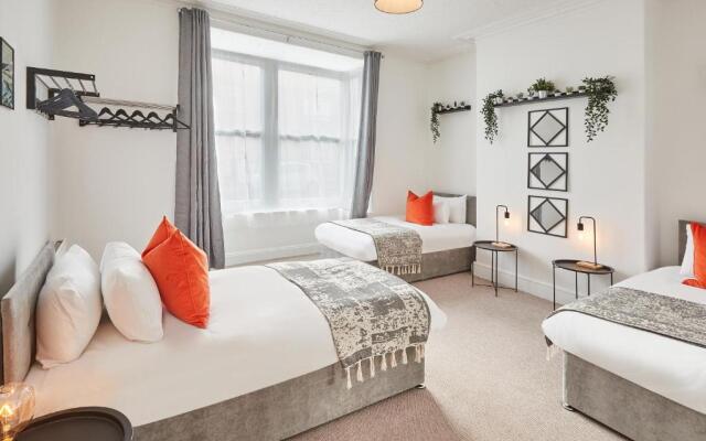 Host Stay Leven Locke