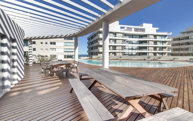 Oceana Suites Isabel Apartments