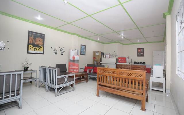 RedDoorz near Bundaran Kecil Palangkaraya