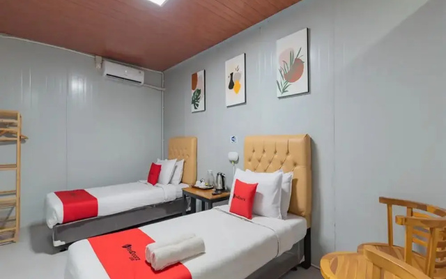 RedDoorz Container @ Teras Cimanuk Garut