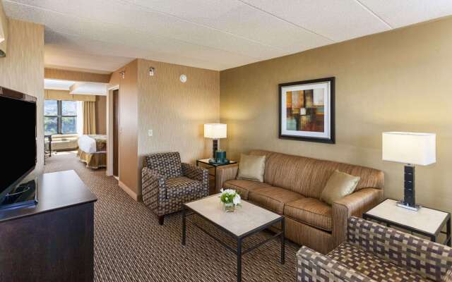 The Inn on Lake Superior