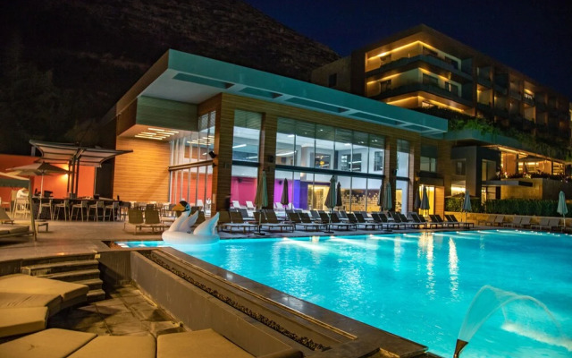 Mist Hotel And Spa By Warwick
