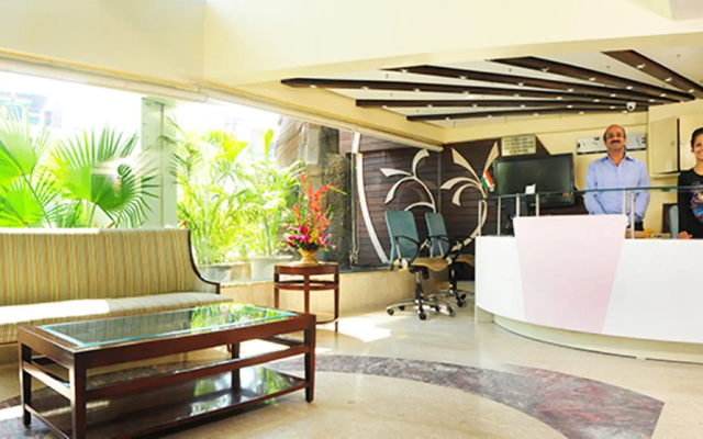 Trimrooms Palm D'or – Lobby – New Delhi