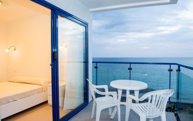 Apartamentos Caribes 1