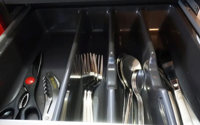 Yokohama Classic Apartment