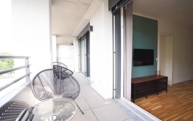 Green Garden Apartment w/.Balcony near Thermal Spa