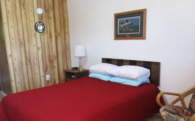 Falls Motel