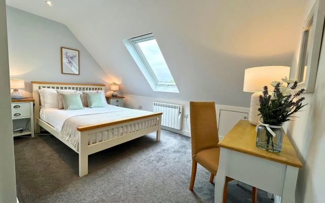 New Forest Lodge