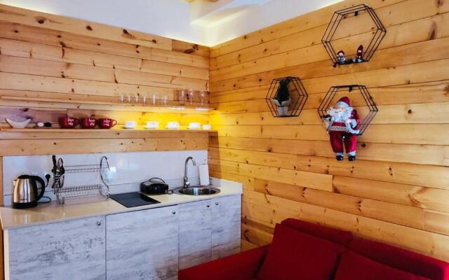 GUDAURI-SUITE-222