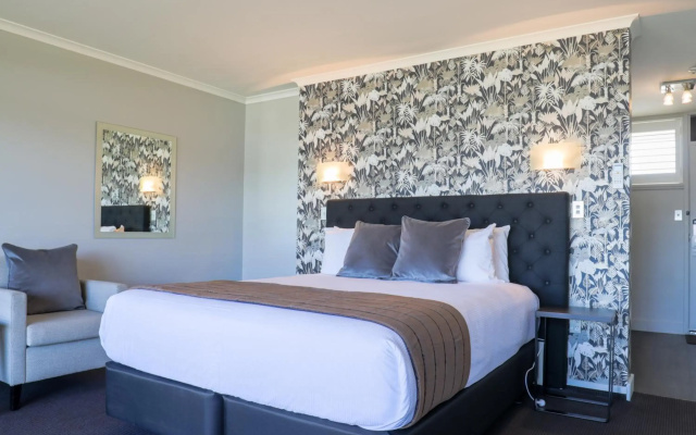 Suncourt Hotel & Conference Centre