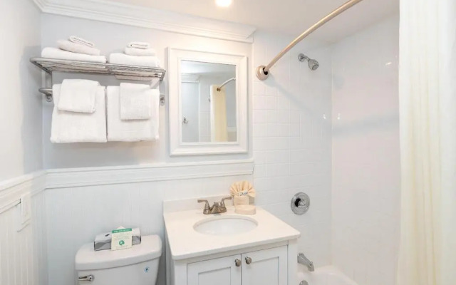 InnSeason Resorts HarborWalk