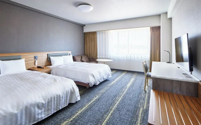 Holiday Inn Kochi Hotel
